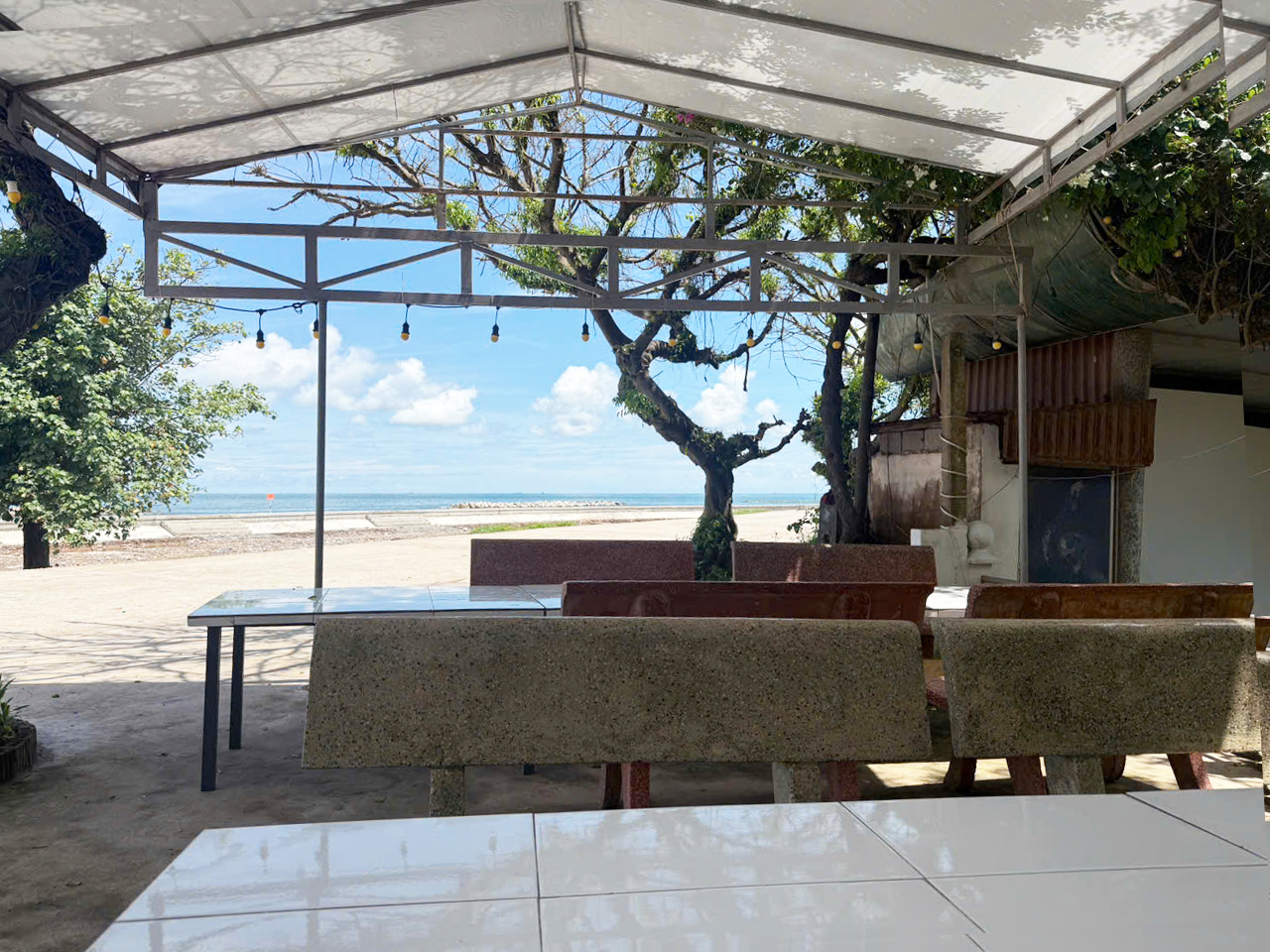 Nhà hàng Hoán Vân view biển
