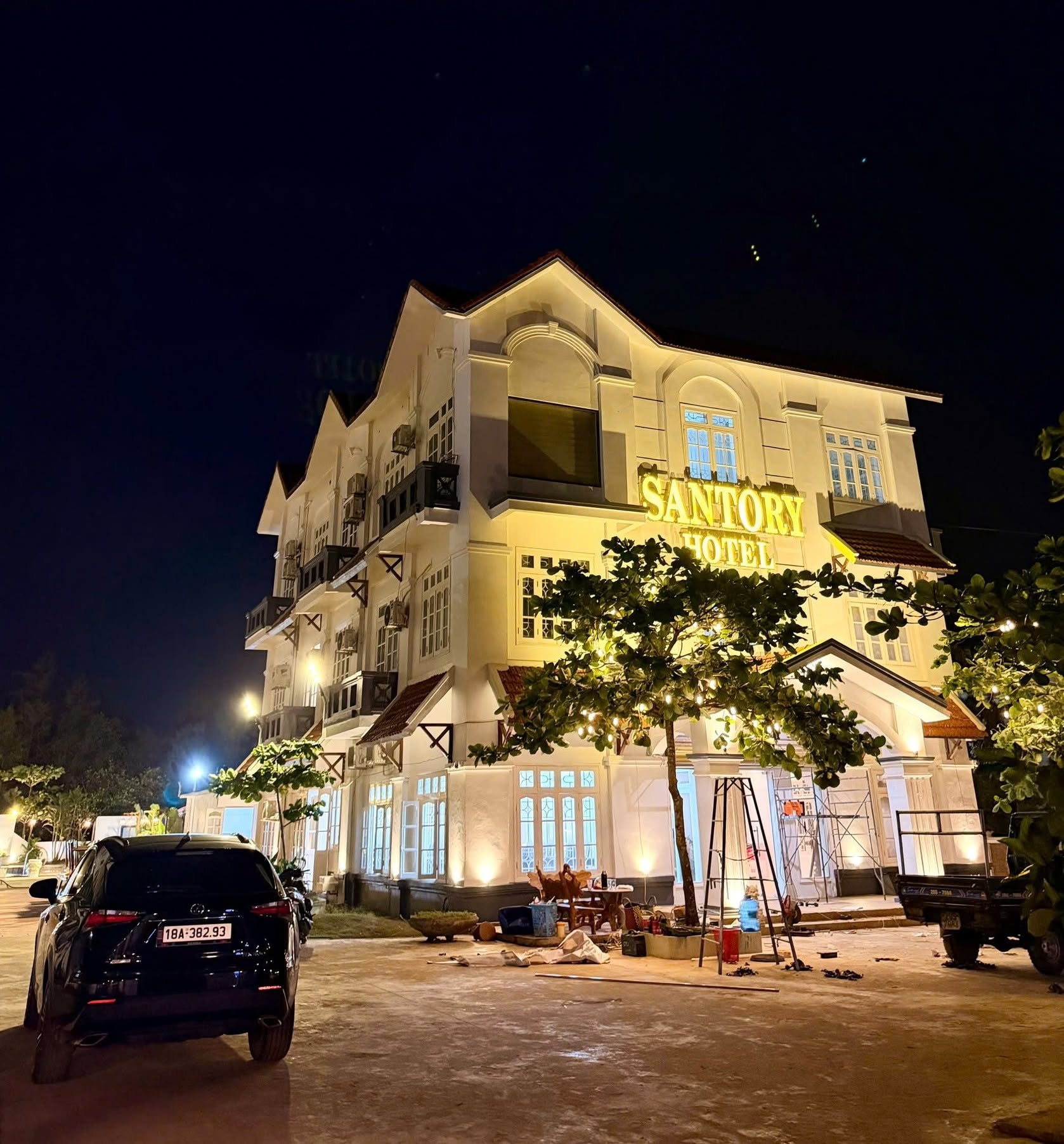 khách sạn Santory Thịnh Long buổi tối